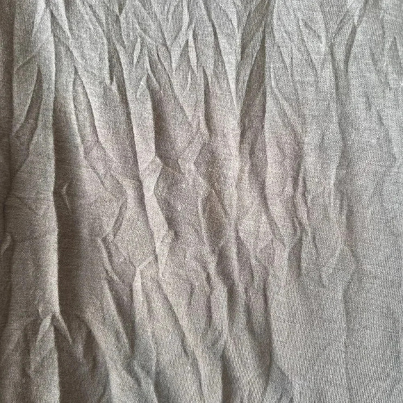 Surrealist‎ Studio Womens V-Neck Sleeveless Top Gray - Picture 2 of 4